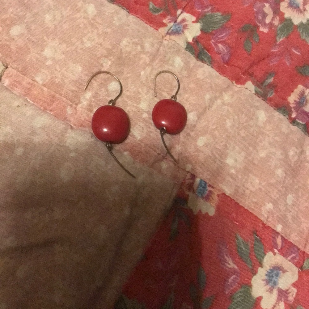 Dangle earrings